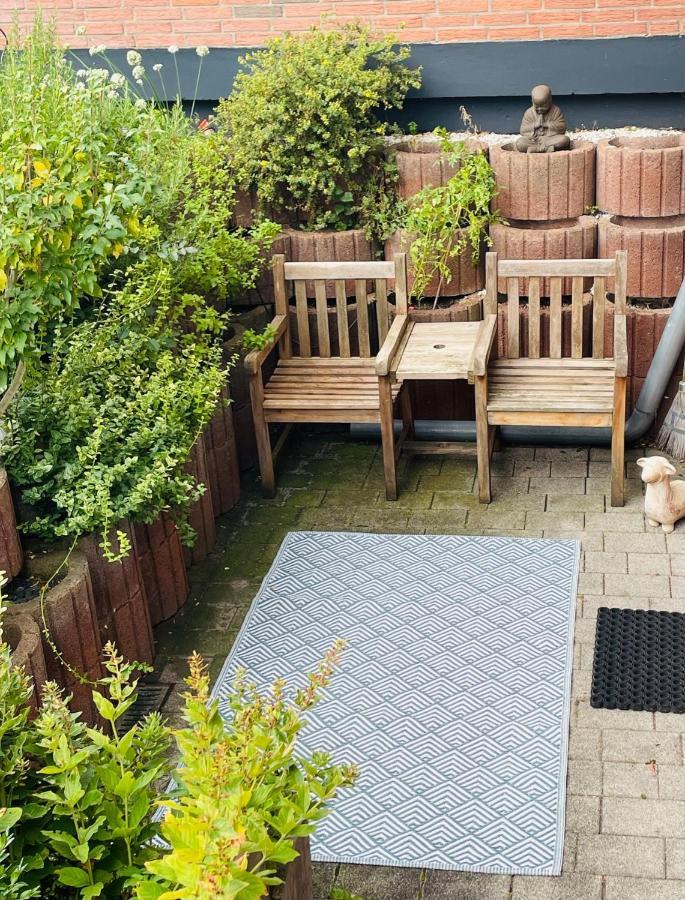 Modernes Appartement Im Gruenen - Stilvoll Und Komfortabel โคโลญ ภายนอก รูปภาพ