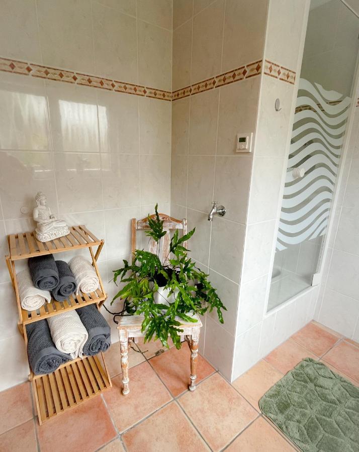 Modernes Appartement Im Gruenen - Stilvoll Und Komfortabel โคโลญ ภายนอก รูปภาพ