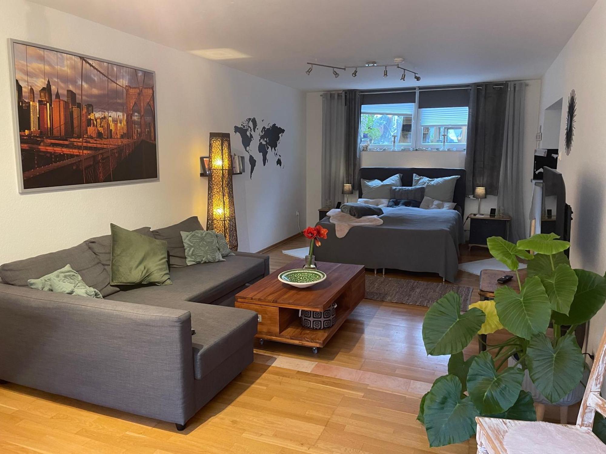 Modernes Appartement Im Gruenen - Stilvoll Und Komfortabel โคโลญ ภายนอก รูปภาพ