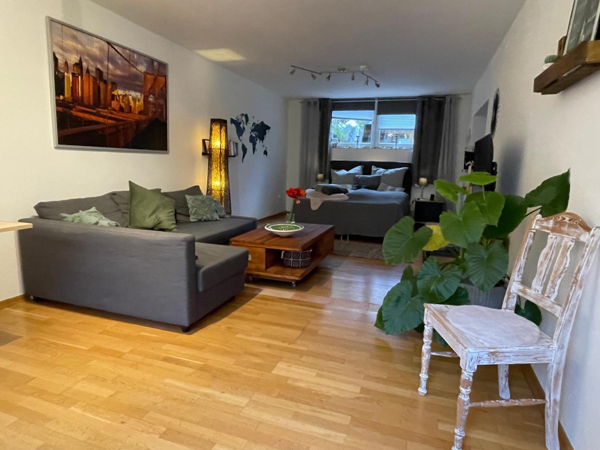 Modernes Appartement Im Gruenen - Stilvoll Und Komfortabel โคโลญ ภายนอก รูปภาพ