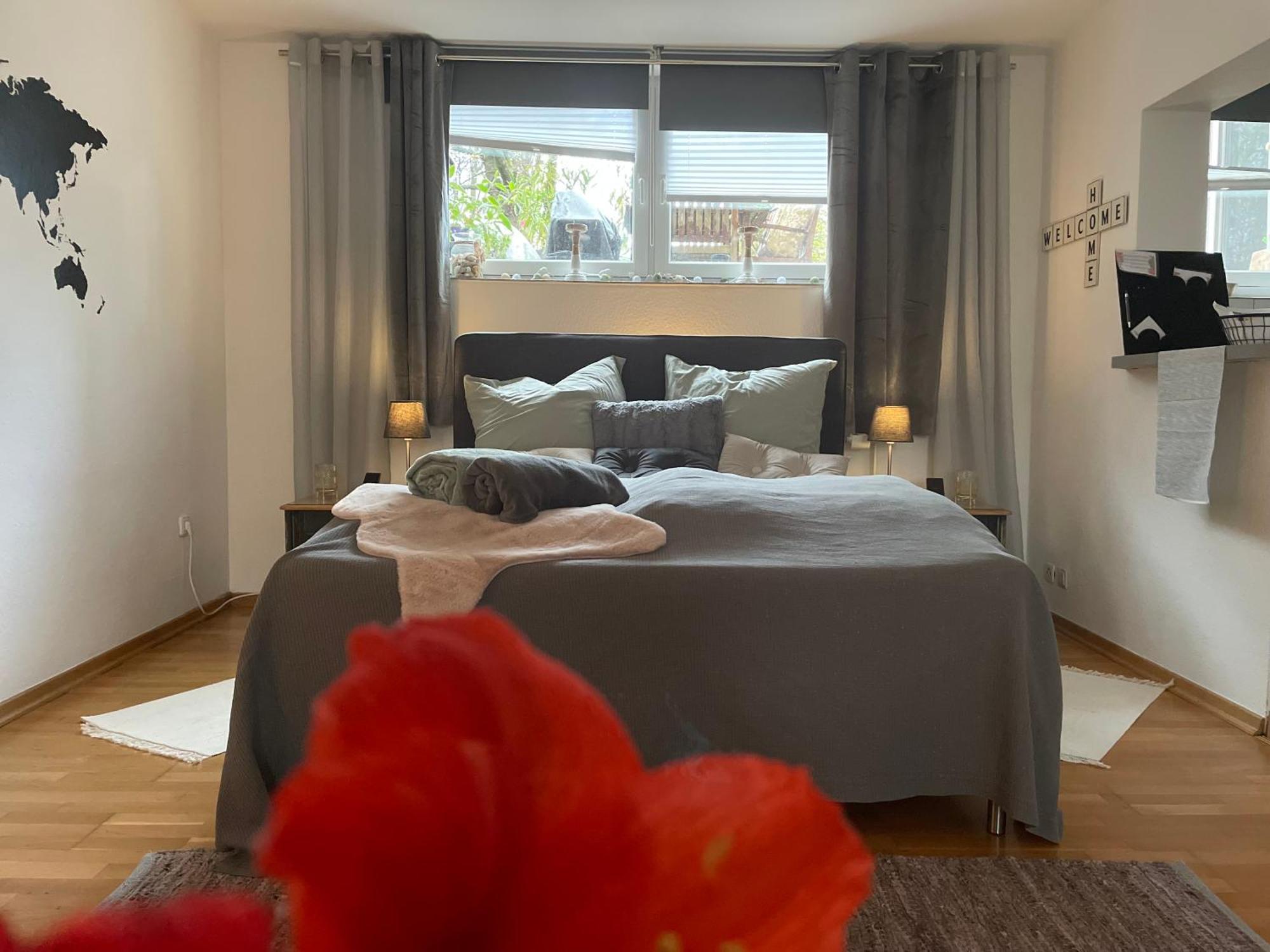 Modernes Appartement Im Gruenen - Stilvoll Und Komfortabel โคโลญ ภายนอก รูปภาพ